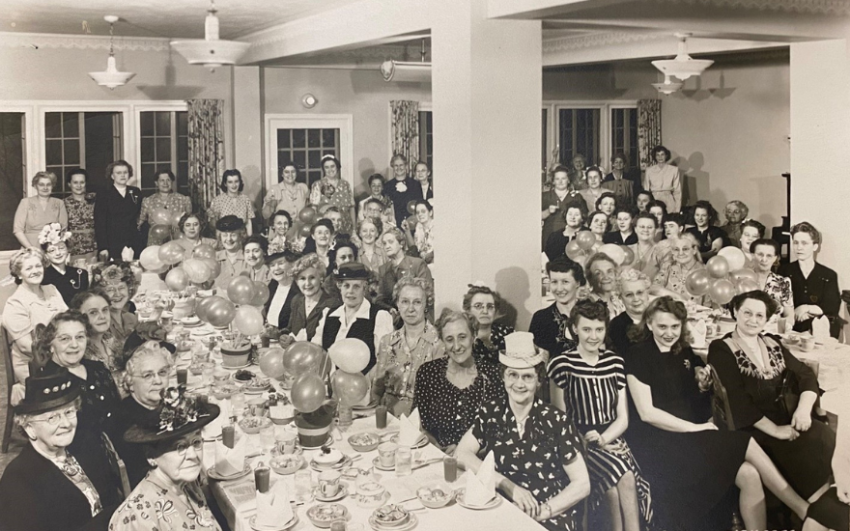 A celebration hall filled with Royal Neighbors women in 1947.